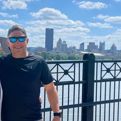 SFR4PGH's profile picture. entrepreneur