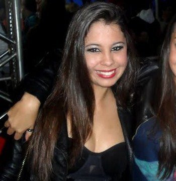Hey girl, raise your head, stop crying, show to how strong you are!