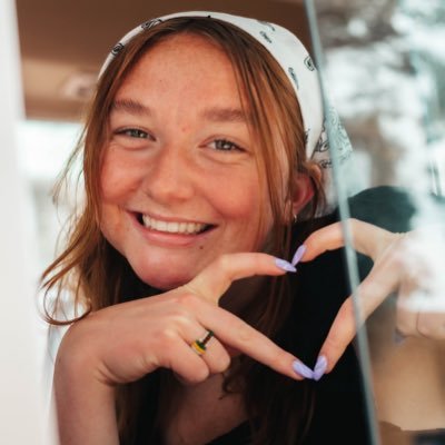 HHanBan's profile picture. i had a grat tim when i was chicacrit i had las ava makup on my fas