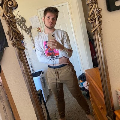 BryBurnsBright's profile picture. 