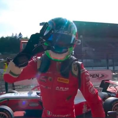 Información sobre Kimi Antonelli en español. 
          Fan account.