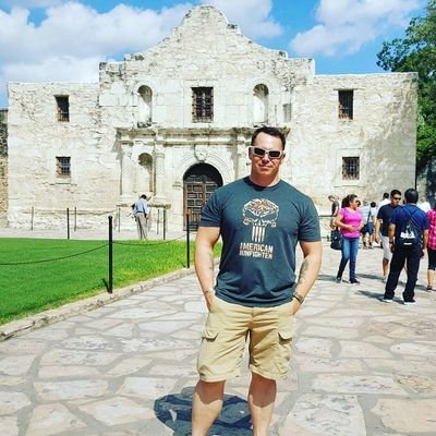 EdwardFair19's profile picture. US Cali..🏝️🇺🇸
God ❤️ family ♥️ fitness
Support & athlete 🏃
Gym freak 🏋️
Active & devoted 😊