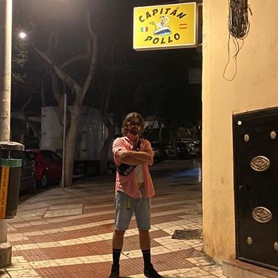 pantalón de pana enjoyer, soy como una onda vital.
