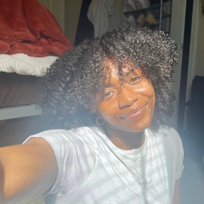 Retired UM cheerleader📣| Retired SPU gymnast🤸🏾‍♀| she/her | MPP 〽| Ed policy🤓| Beyoncé enthusiast 🐝| views are mine