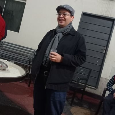 Me gusta el automovilismo, el campo, el comercio y la política!