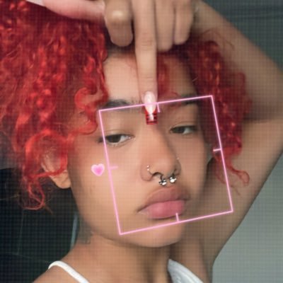 bbysrevenge's profile picture. Summer Child😊