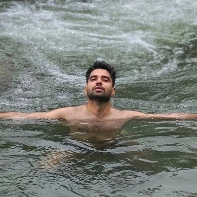 PhD Research Scholar... Book Blogger...Bookstagrammer ... Literature Student ... 😇
IG: shinysuraj30 & thestudentofliterature 📸