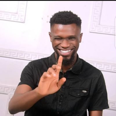 Prodigal Python Developer (Flask & Django) | Cleaner @sunfi_hq | https://t.co/orVcQ2VJTe | Chelsea fc 💙
