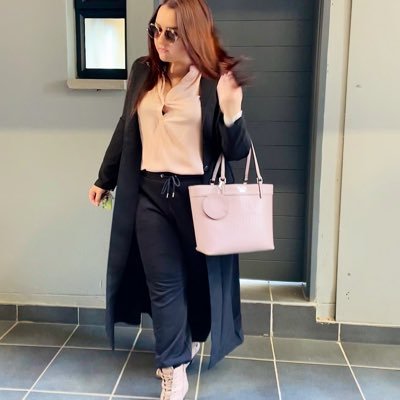 Digital Marketing Queen. News & media owner. I dabble in the Entertainment Industry too. Instagram: thetarynlee