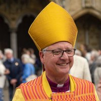 Stephen Lake(@bishopsarum) 's Twitter Profileg