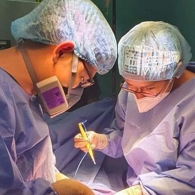 Ravenclaw married to a Hufflepuff @maconglao | Mom 🐶🐯 | Gynecologic Oncologist 🦀🇵🇭| Minimally Invasive, Laparoscopic and Robotic Surgeon 🦾👩🏽⚕️🏥