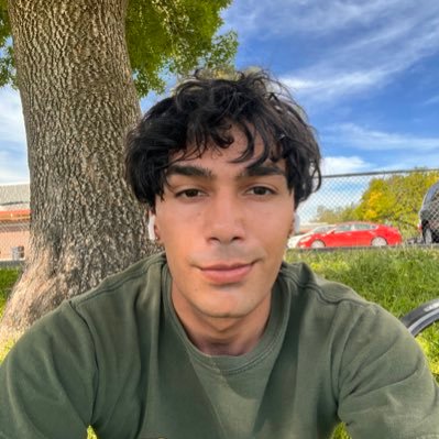 pwizzllee's profile picture. ( he/him ) 🇦🇫 6’7” 🥱