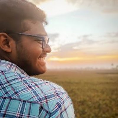 vamsi_vns's profile picture. 