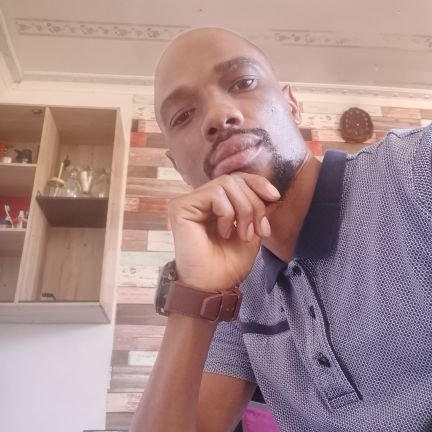 CharlesMlungis's profile picture. outgoing character😉