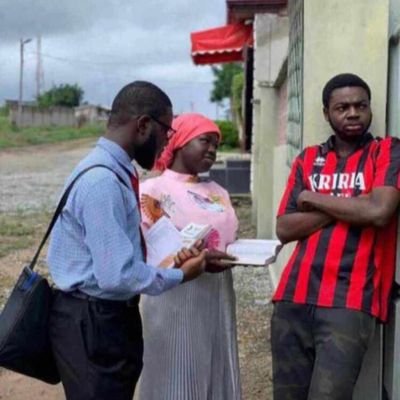 Nii_Nana31's profile picture. Graphic designer 🖥
Music lover🎶
Football addict⚽️
FC Barcelona ❤💙
SM4LYF🤘🤘