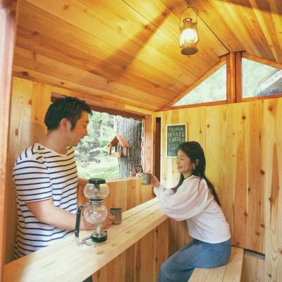 30代パンダ夫婦です
都内銀行勤務で、週半分は山梨でテレワーク
2018年に160万円で山梨県大月市に古家を購入
古家リノベ、囲炉裏、ツリーハウス、発酵小屋などをDIY
今は露天風呂DIY、軽バンDIY、狩猟をしながら、古民家探しをしています。
パンダ夫婦のデュアルライフブログで発信中