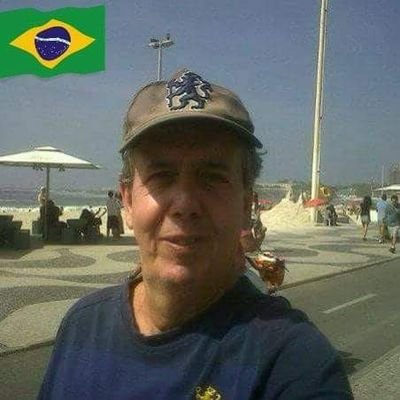 Economista residente no Rio de Janeiro. Esta é a minha quarta conta - o Twitter detonou as outras três...