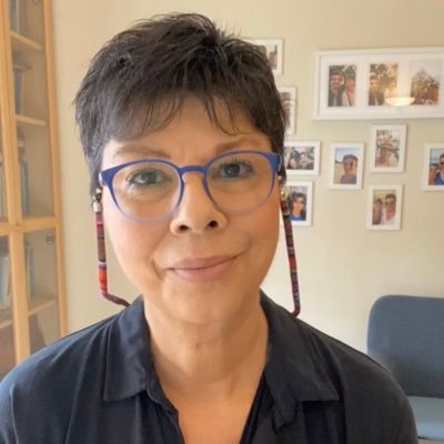 kidegitim's profile picture. TRT spikeri, eğitmen. Doğru ve güzel konuşma ile Türkçe hakkında yazar. #konuşma #iletişim #diksiyon #OÖyleSöylenmez