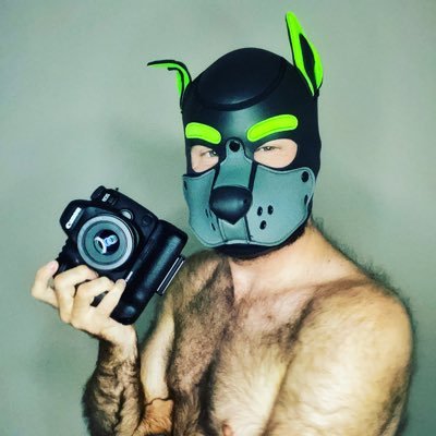 35 /Pup, Photographer, Book Nerd, Anxious Hooman // Near Atl // Sucker for being called a good boy // @pupfrostyyy is my pubby 💜💚 collared  to @sentimentaldom