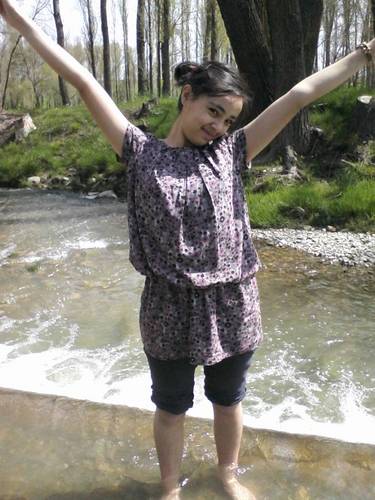 semaymn's profile picture. basit biri değilim ben;gözlerimi kanatırcasına ağladığım gecelerim var benim..