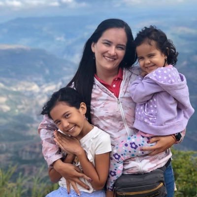 silviar61979931's profile picture. 