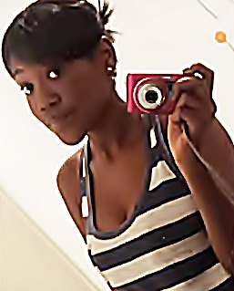 Não leve a vida tão a sério, quebre regras, perdoe rápido, ame de verdade, ria descontroladamente e nunca lamente nada que tenha feito.