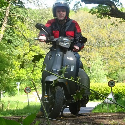Solar and alternative energy enthusiast
Novice Blogger
Scooterist, Cyclist, Camper.
