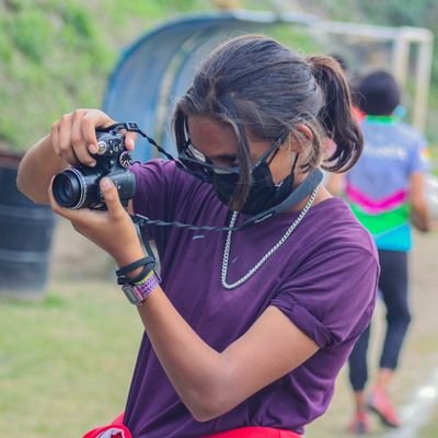 Fotografo 📸
Periodista en formación ✍️📰
Ccs📍
Prensa ✍️📸
Creador 🎨🖌️
Hablo de fútbol ⚽ (Masculino y femenino)