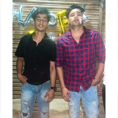 Yrohilla347's profile picture. 