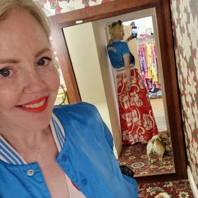 Madam Popoff Vintage! Eccentric ginger  stylist and costume designer With an amazing vintage clothes shop in Margate and https://t.co/SeF4bhyYwM