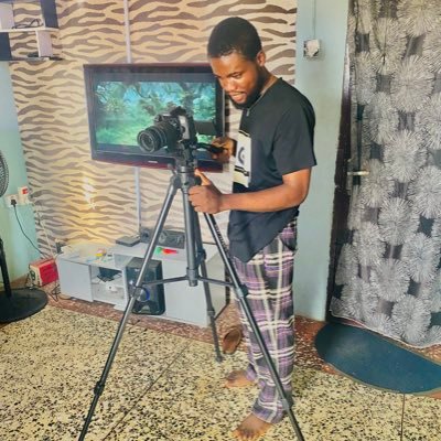 A lover A photographer A cheerful giver Dm me for the rest