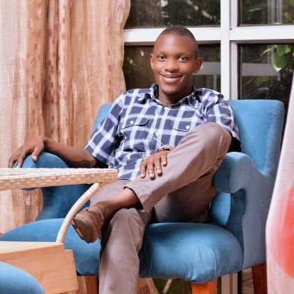 rabwooniarthur's profile picture. God above all. Life is a gift not a privilege. Computers are my thing. Gunner for life. #Uganda 🇺🇬.