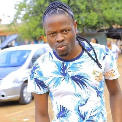 Emmanue87901725's profile picture. Poet master