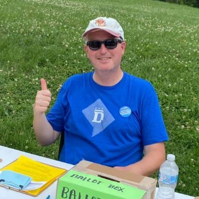 AustinChiz1's profile picture. 🚴‍♀️ Blue 🌊 Wave 🇺🇸 Election 🚐Volunteer 🌈🌍🌎🌏✈️