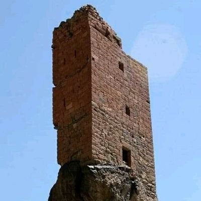 اللهم اجعل لنا دعوة لا تُرد ، وهب لنا رزقاً لا يُعد ، وافتح لنا بابًا للجنة لا يُسد .