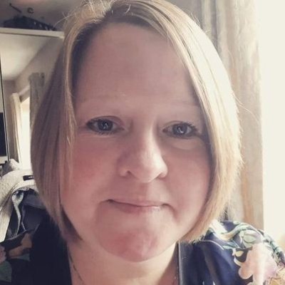 Kerry Parsons, 46.
Social media marketing service. #bookblogger @chataboutbooks1