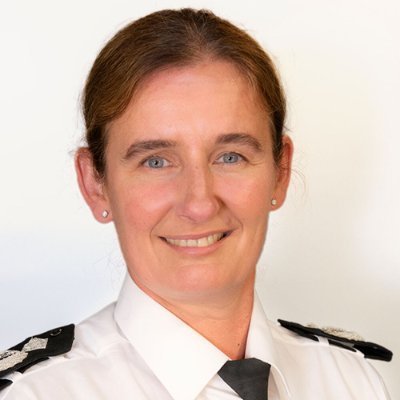 Deputy Chief Constable @LincsPolice. Do not report crime here. Dial 101 or, in emergencies only, dial 999