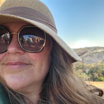 MamaLoo252's profile picture. Wife/Mother of 3 Amazing Girls, Church Planter, MS Sci Teacher Instagram: thetraumainformedteacher21 Facebook: MamaLusLab YouTube: The Trauma Informed Teacher