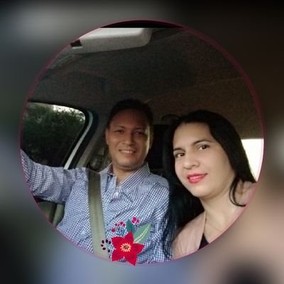 carlaandrades18's profile picture. 