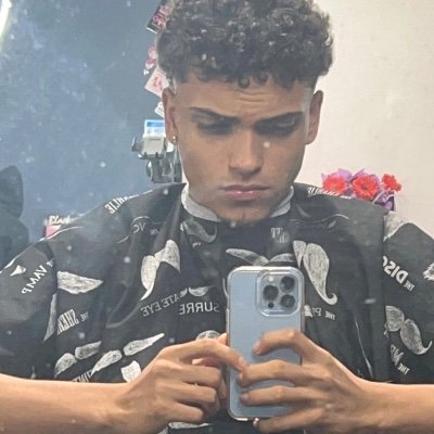 Wilitoo04050's profile picture. 