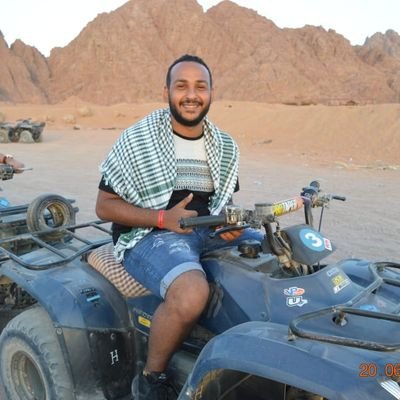 Civil Engineer 🤔 zamalkawy 🥰🤍 madridy ⚽ 27 sana 🤷  love football 💓 familly💚💛😍🥰🏫