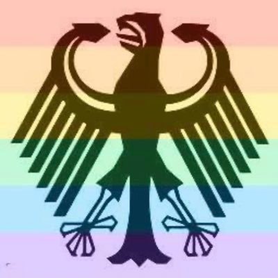 Hier ist der Leseaccount von @wokest_boy. Ihr müsst wissen: Ich, das Original, bin ein bezahlter Bot von Twitter. Ich darf jeden ungestraft diffamieren.