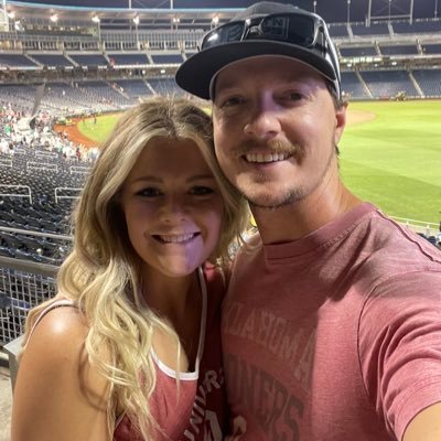 Boomer Sooner! I use twitter for sports and recruiting news. Psalms 75:4 My only content is retweeting OU related tweets, and blinkin’s statistical burns!