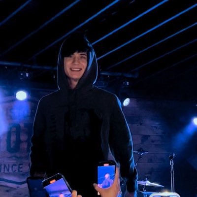 nandinhadojaden's profile picture. insta: tz.nandaa tik tok: tzz.nanda