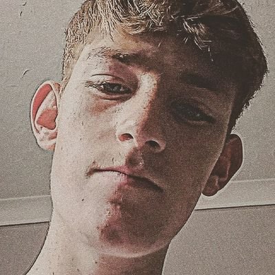 Aspiring MaleModel
🇬🇧EnglandIsMyCity
18 Years On My Belt