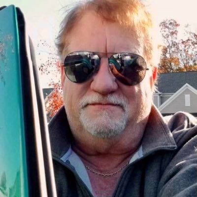 StephenAusten3's profile picture. Enjoying retirement. "The evening is the best time of the day."