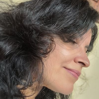karinatrn's profile picture. 