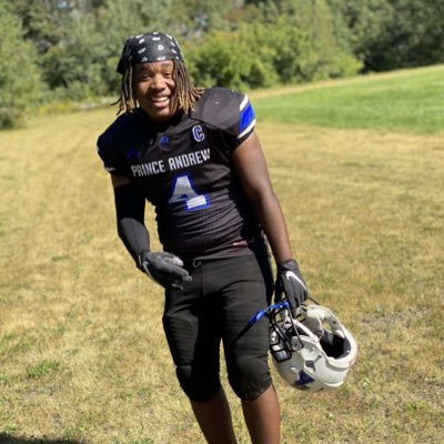 Class of 2024/WHS Football/5,7/193lbs/LB,defensive tackle/bench,200/ unofficial 5.77 40 yard dash/3.0 GPA