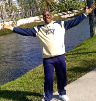 workwithrobertb's profile picture. Marketing Wizard, Addicted to fun, Favorite sports Football and Basketball, Marketing Coach, Family man, Jet Setter, Traveling beaches of World!