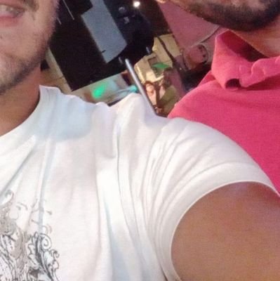Pareja de chicos extremeños simpáticos buena gente morbosos y cerdetes buscando buenas amistades igual para morbo a tope y grabar cosillas